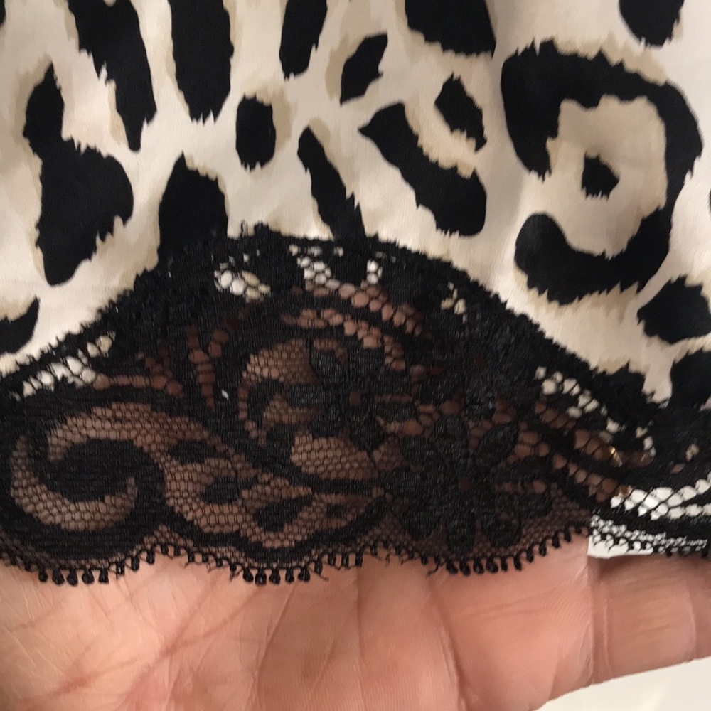 Women’s WHBM Silk Top - Picture 3 of 8